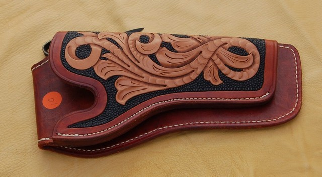 holster 10 front